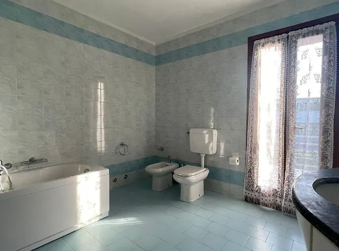 Affittacamere Hoara *